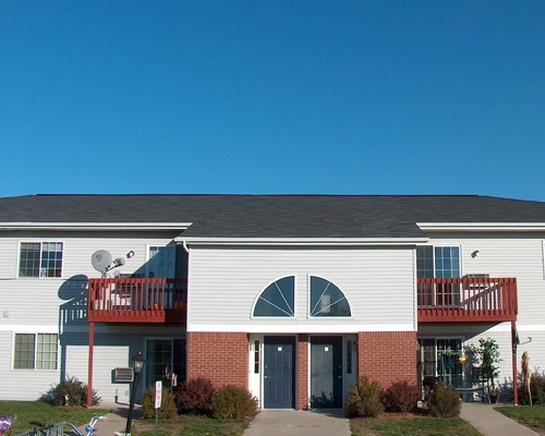 Charlotte Court Antigo