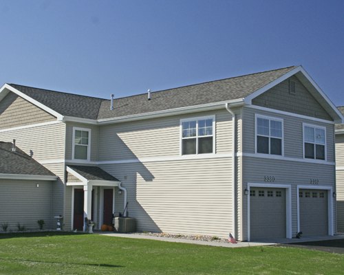 3284 Village Lane Plover