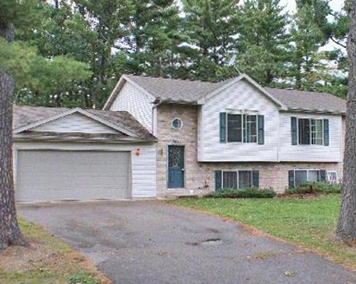 3323 Bridlewood Drive Plover