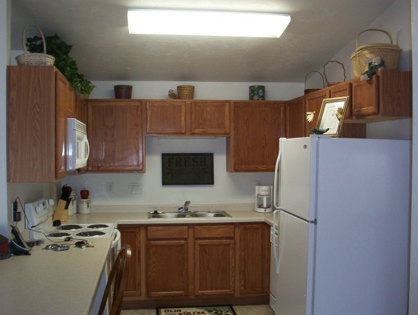 One Bedroom Kitchen