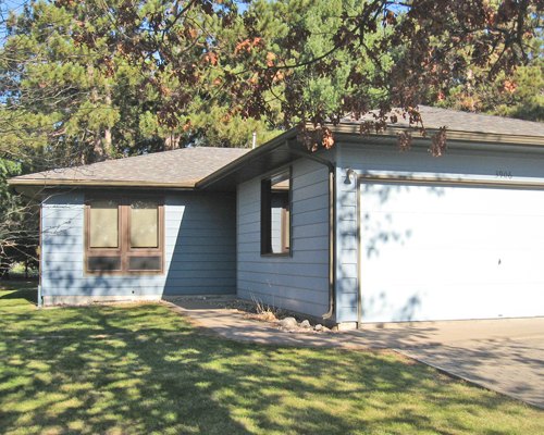 3906 Ross Avenue Weston