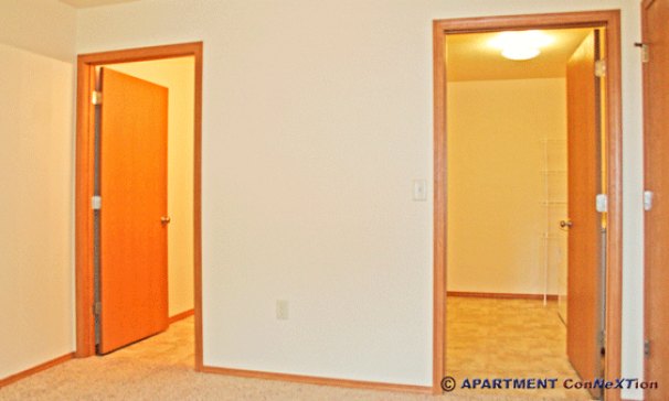 Bedroom 1 Walk-In Closet