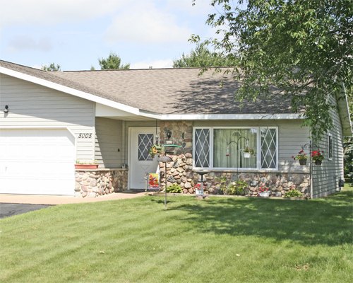 5005 Crestwood Drive Weston