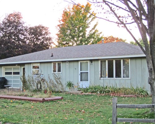 712 Elm Street Rothschild