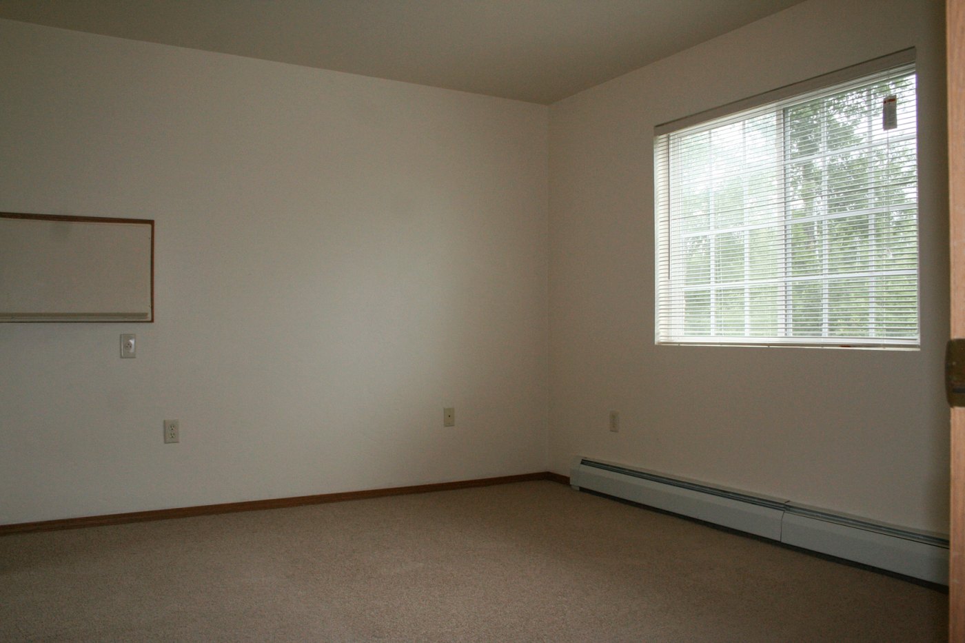 Listing WSP368 10th Avenue North, Wausau APARTMENT ConNeXTion