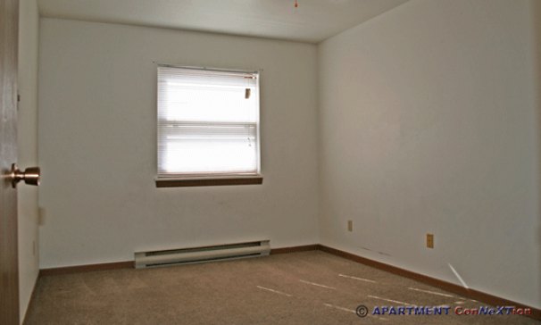 Living / Sleeping Room