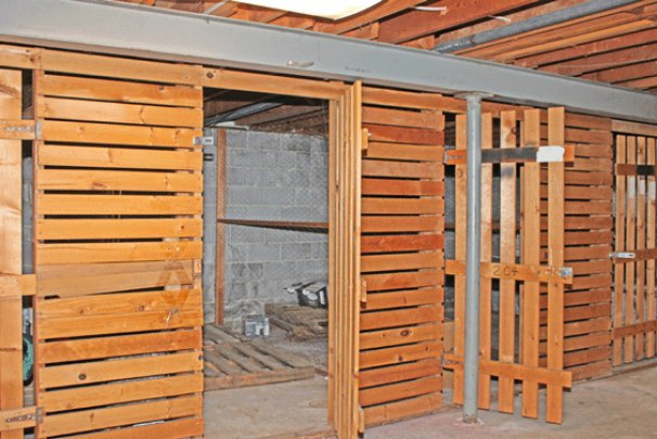 Storage Lockers (in basement)