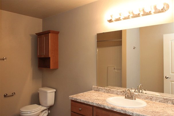 Bathroom 2 with Full Tub/Shower