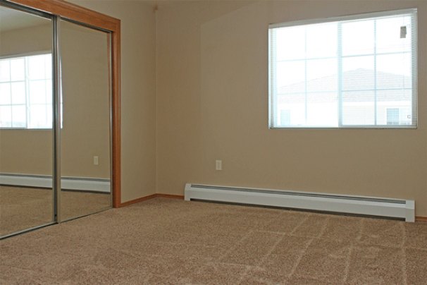 Queen Bedroom 2