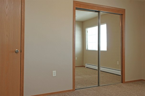 Queen Bedroom 2
