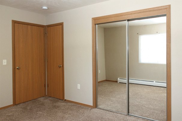 Queen Bedroom 1