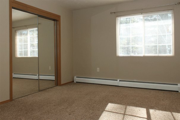 Queen Bedroom 2
