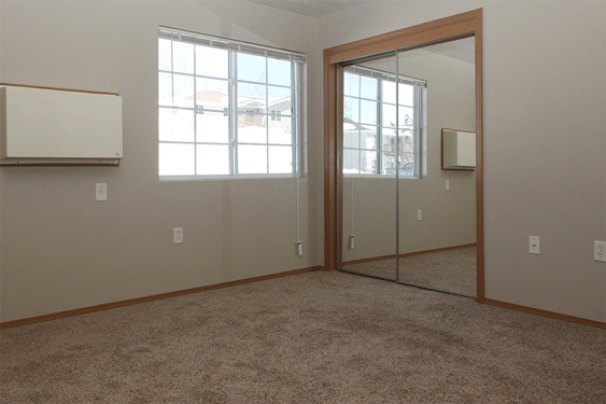 Queen Main Bedroom