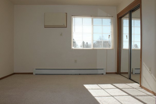 Queen Main Bedroom