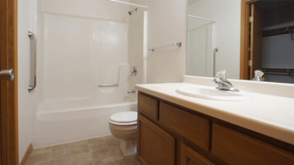Full Bathroom