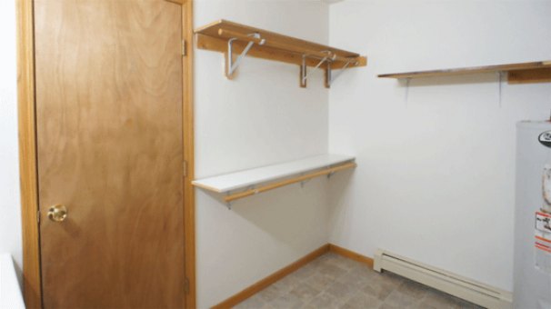 Utility Room with Storage Space