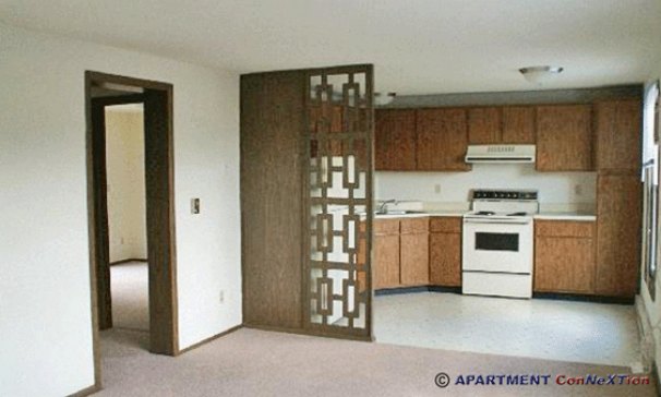 Dinette & Kitchen from Living Room