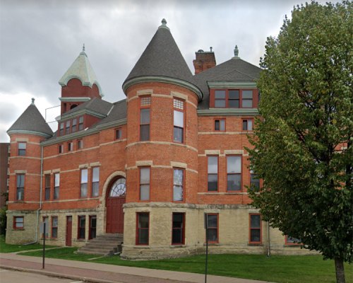 713 E 2nd Street #301 Merrill