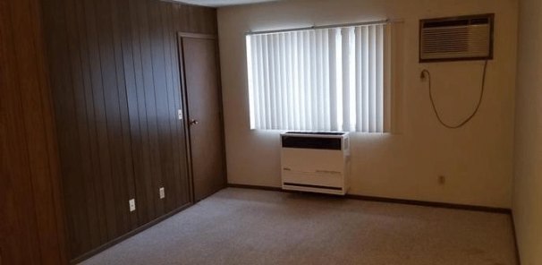 Living / Sleeping Area
