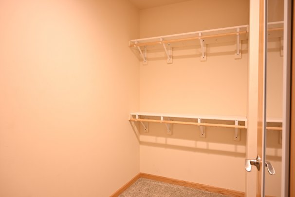 Walk-In-Closet