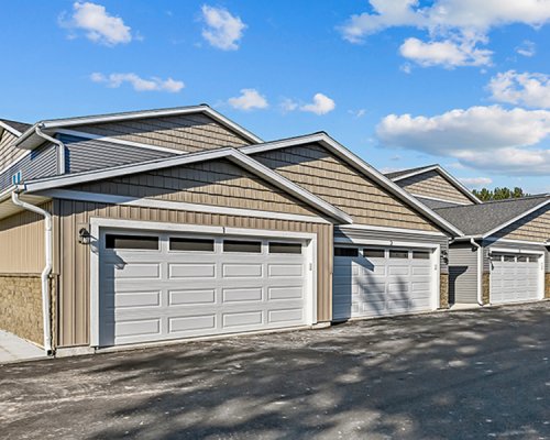 5510 Willow Street Apt 08 Weston