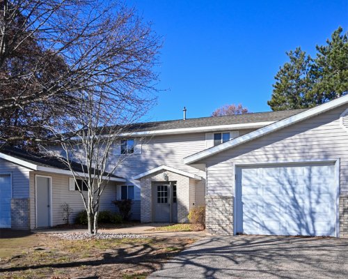 3441 Hoffman Dr Apt 03 Plover